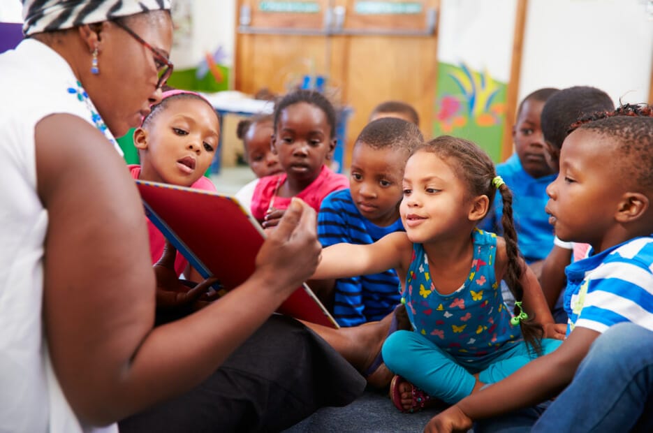 Keishia Thorpe es la profesora de niños inmigrantes que recibió el Premio Global a la Enseñanza