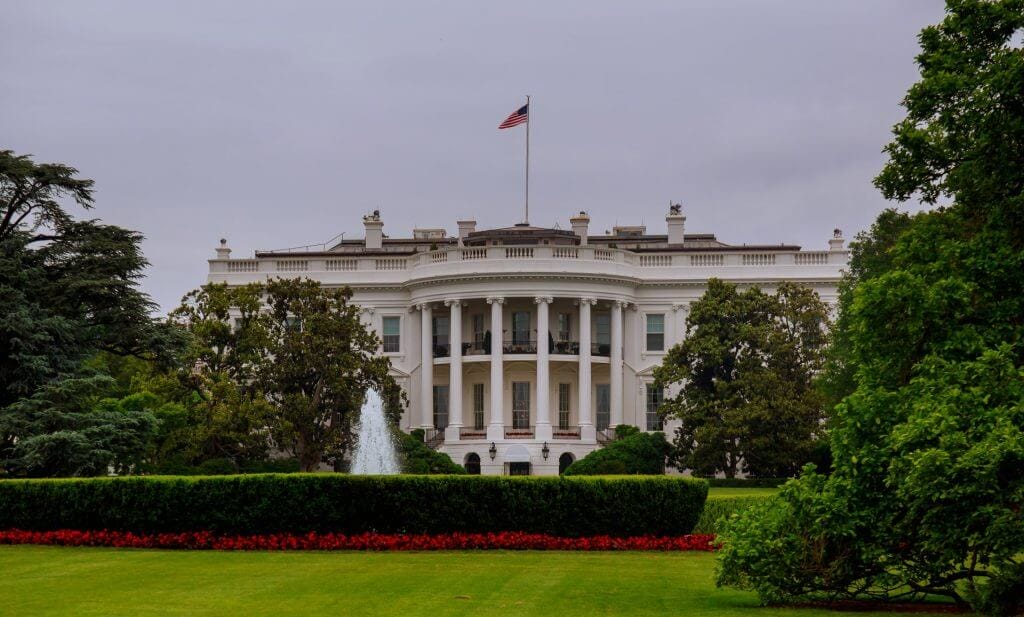 La Casa Blanca en donde ahora también se debate una nueva política migratoria