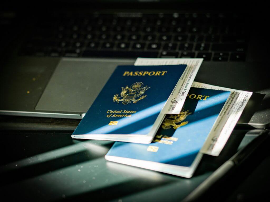 puedo viajar con pasaporte vencido