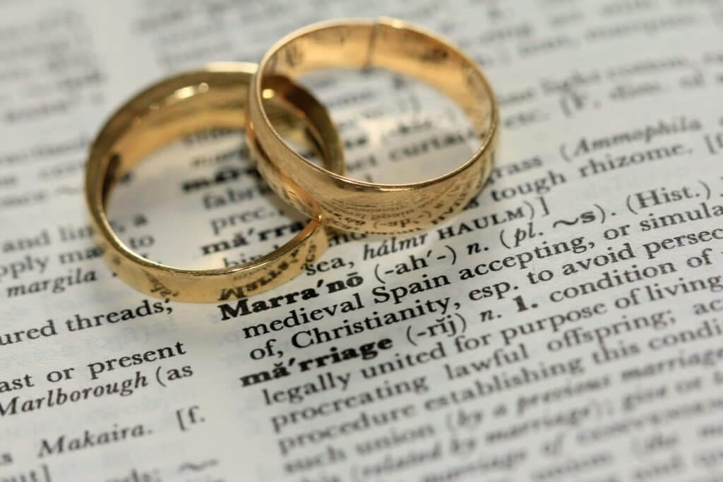 peticion familiar de esposa a esposo