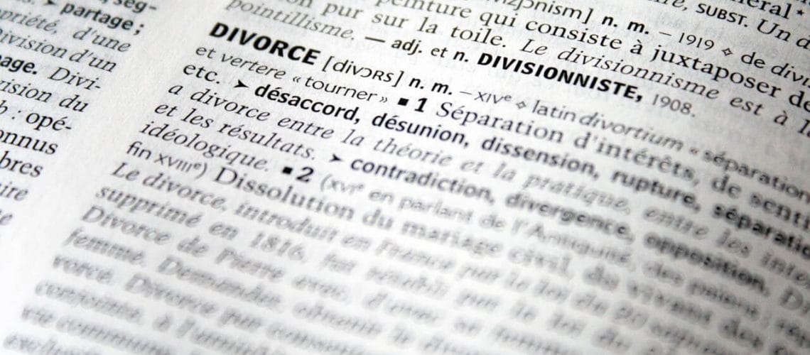 Definición de divorcio en el diccionario tras buscar “¿Si me divorcio pierdo mi residencia permanente?”