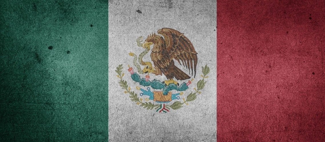 Bandera de México representando el Cinco de Mayo 2024