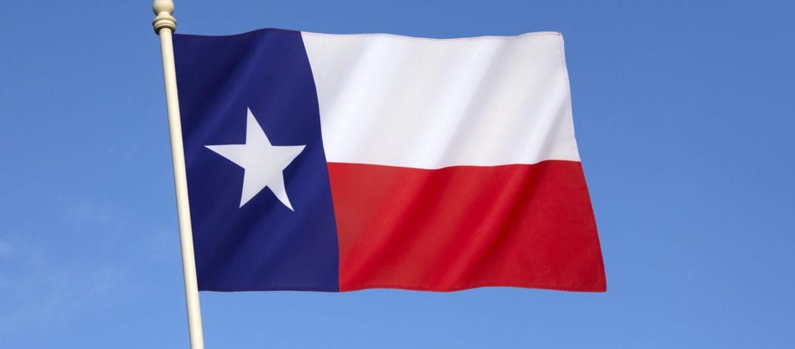 Bandera de Texas representando la ley de inmigración de Texas