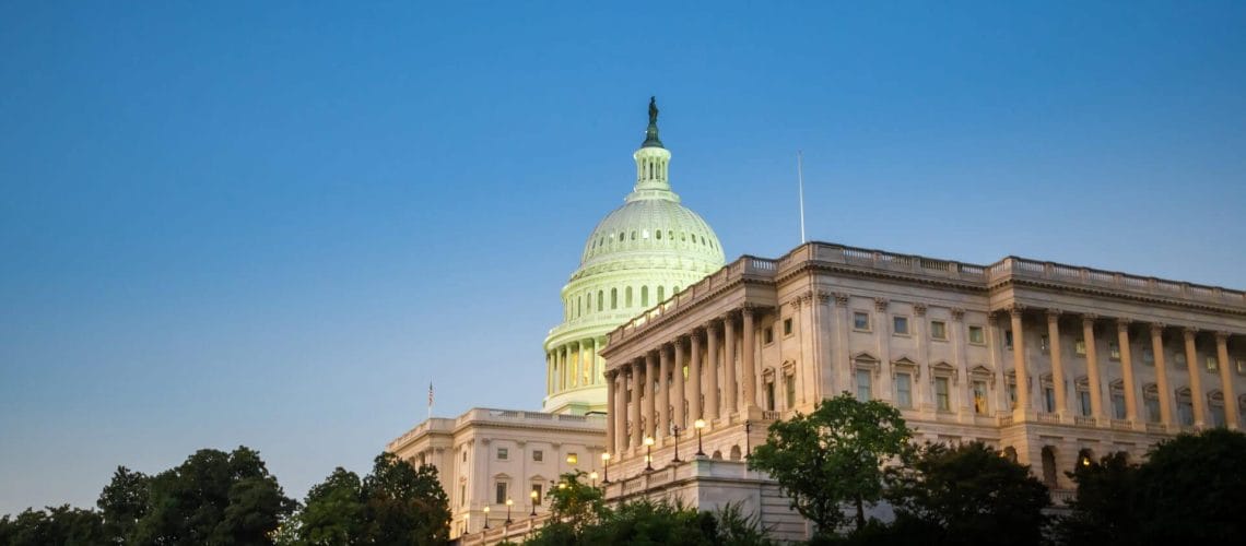 Capitolio de los Estados Unidos en donde se discuten los cambios en inmigración 2024